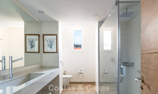 Elegant penthouse met uitgestrekt terras te koop nabij Guadalmina Baja, Marbella - Estepona 798311 