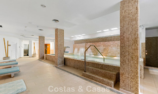 Luxueus, ruim duplex appartement met 4 slaapkamers te koop in een prestigieus resortstijl complex in Nueva Andalucia, Marbella 798396 