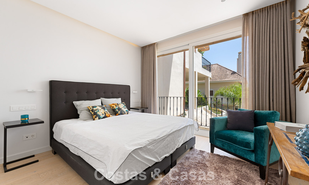 Luxueus, ruim duplex appartement met 4 slaapkamers te koop in een prestigieus resortstijl complex in Nueva Andalucia, Marbella 798406