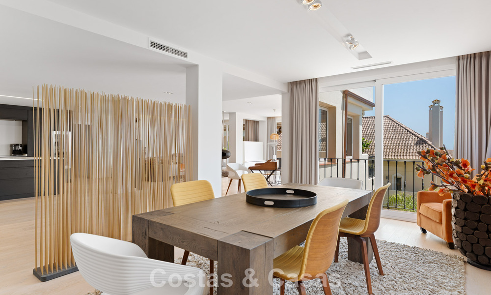 Luxueus, ruim duplex appartement met 4 slaapkamers te koop in een prestigieus resortstijl complex in Nueva Andalucia, Marbella 798409