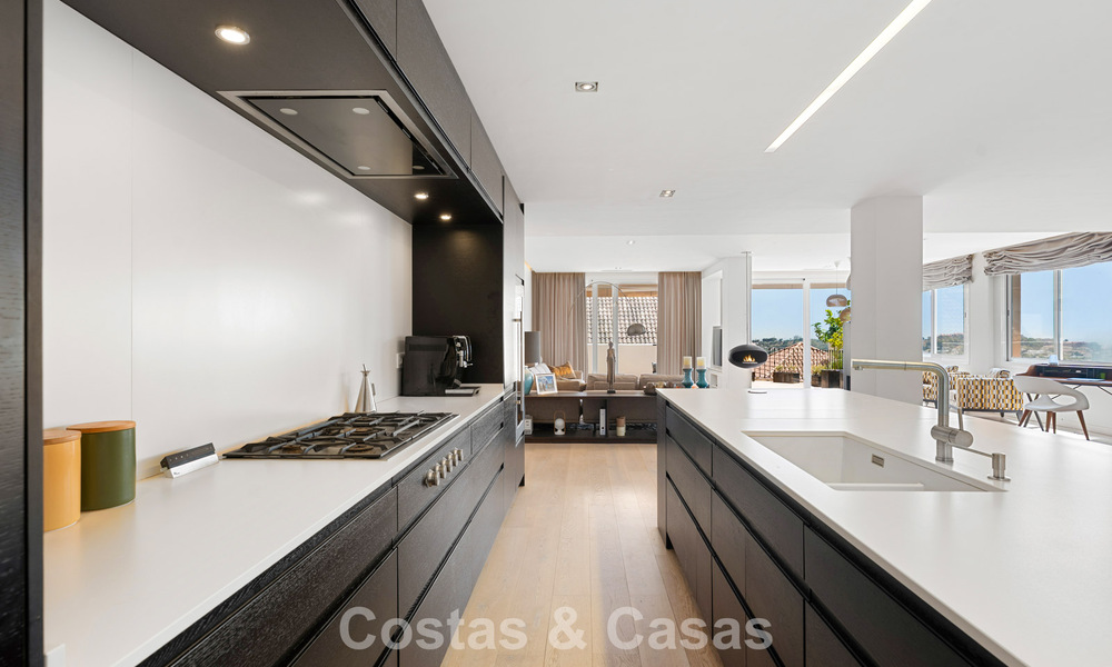 Luxueus, ruim duplex appartement met 4 slaapkamers te koop in een prestigieus resortstijl complex in Nueva Andalucia, Marbella 798411