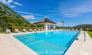 Luxe duplex appartement met grote tuin en zeezicht te koop in Marbella - Benahavis 798317 