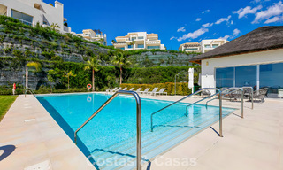 Luxe duplex appartement met grote tuin en zeezicht te koop in Marbella - Benahavis 798318 
