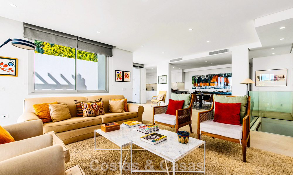 Luxe duplex appartement met grote tuin en zeezicht te koop in Marbella - Benahavis 798330