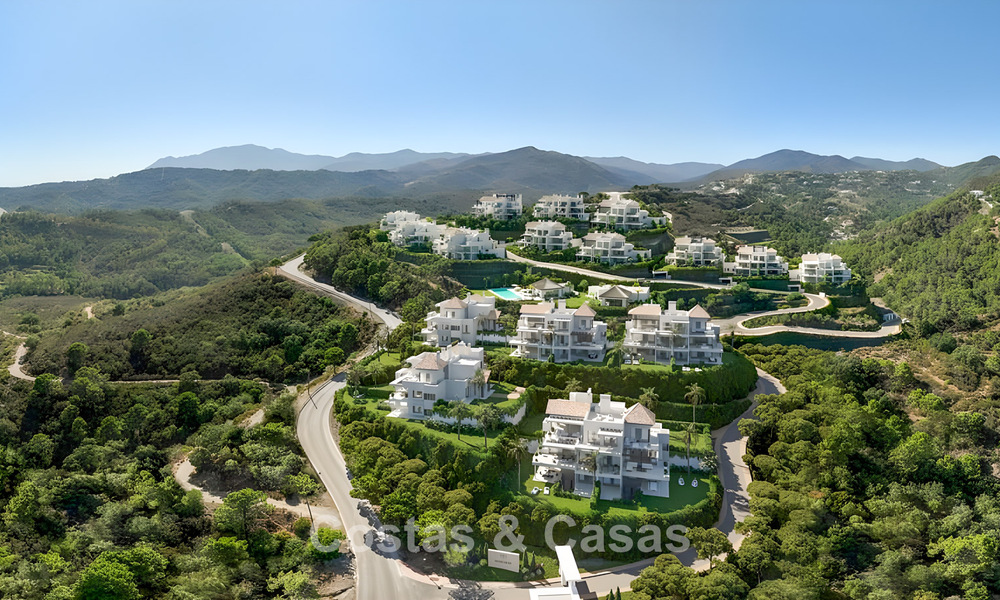 Luxe duplex appartement met grote tuin en zeezicht te koop in Marbella - Benahavis 798375