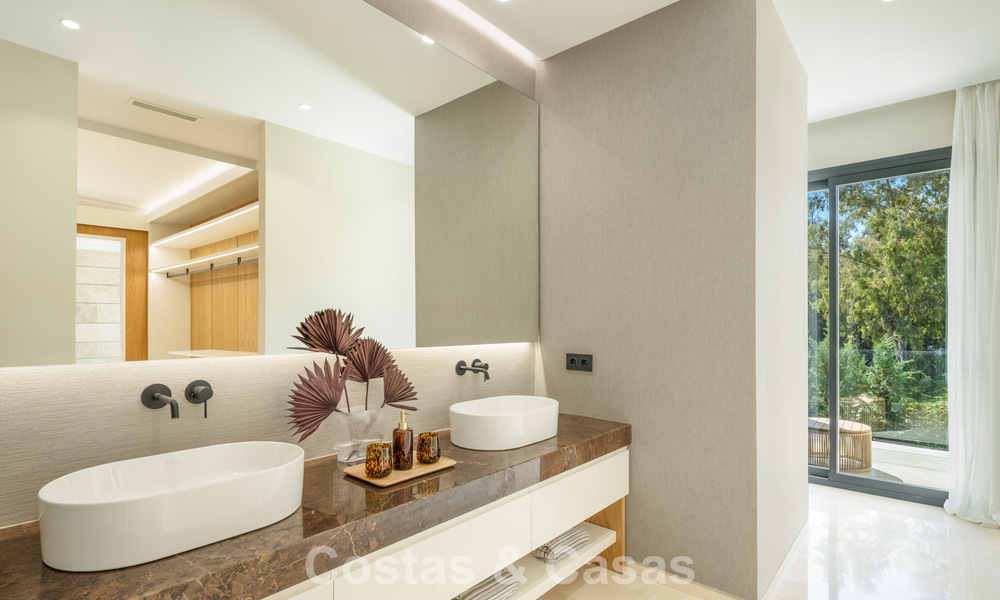 Geavanceerde designvilla te koop op een steenworp van de golfbaan, in het hart- van Nueva Andalucia, Marbella 798438