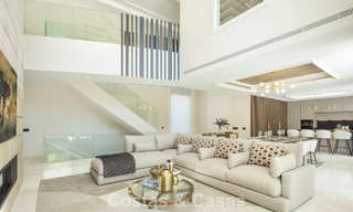 Geavanceerde designvilla te koop op een steenworp van de golfbaan, in het hart- van Nueva Andalucia, Marbella 798445 