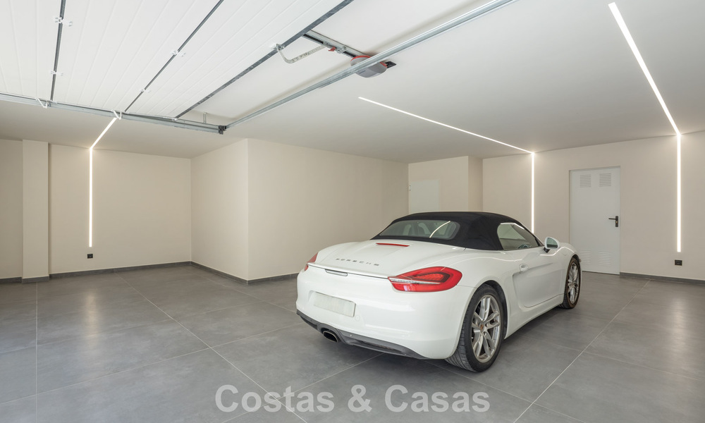 Geavanceerde designvilla te koop op een steenworp van de golfbaan, in het hart- van Nueva Andalucia, Marbella 798454