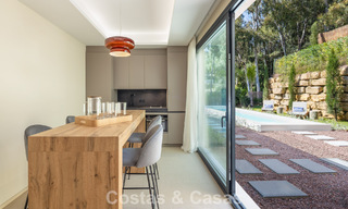 Geavanceerde designvilla te koop op een steenworp van de golfbaan, in het hart- van Nueva Andalucia, Marbella 798458 