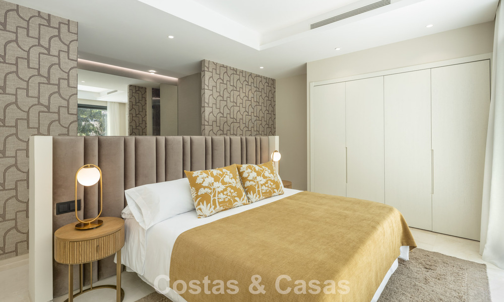 Geavanceerde designvilla te koop op een steenworp van de golfbaan, in het hart- van Nueva Andalucia, Marbella 798466