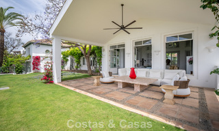 Statige luxevilla in een klassiek mediterrane bouwstijl en met prachtige siertuinen te koop in Sierra Blanca, Marbella 798489 