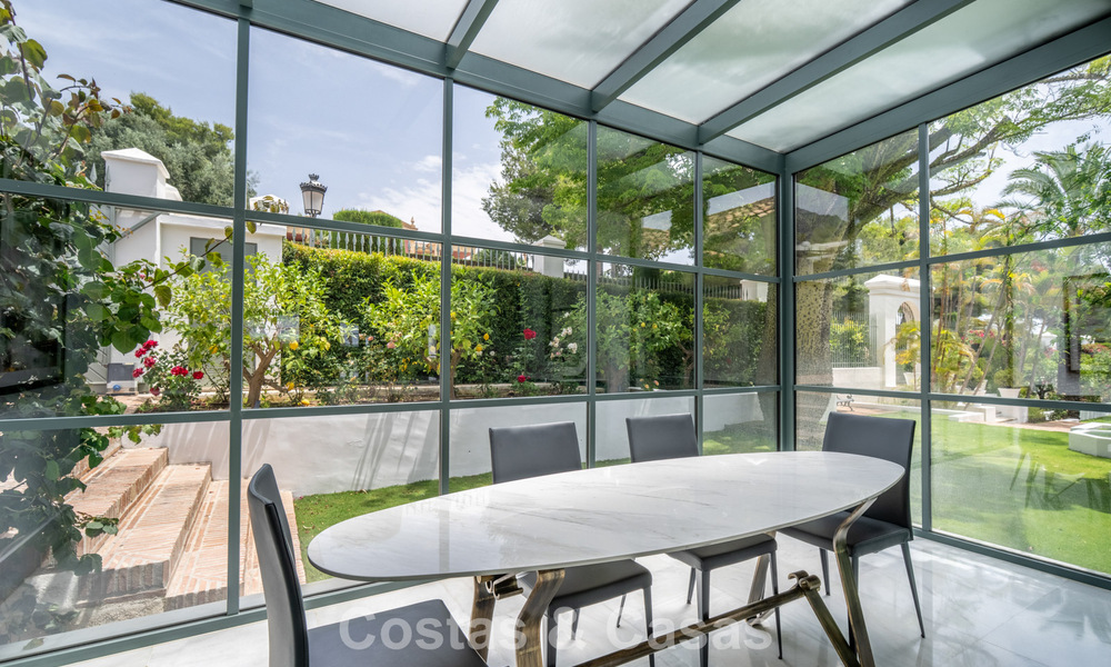 Statige luxevilla in een klassiek mediterrane bouwstijl en met prachtige siertuinen te koop in Sierra Blanca, Marbella 798494