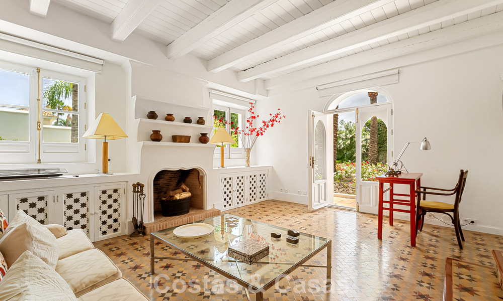 Statige luxevilla in een klassiek mediterrane bouwstijl en met prachtige siertuinen te koop in Sierra Blanca, Marbella 798503