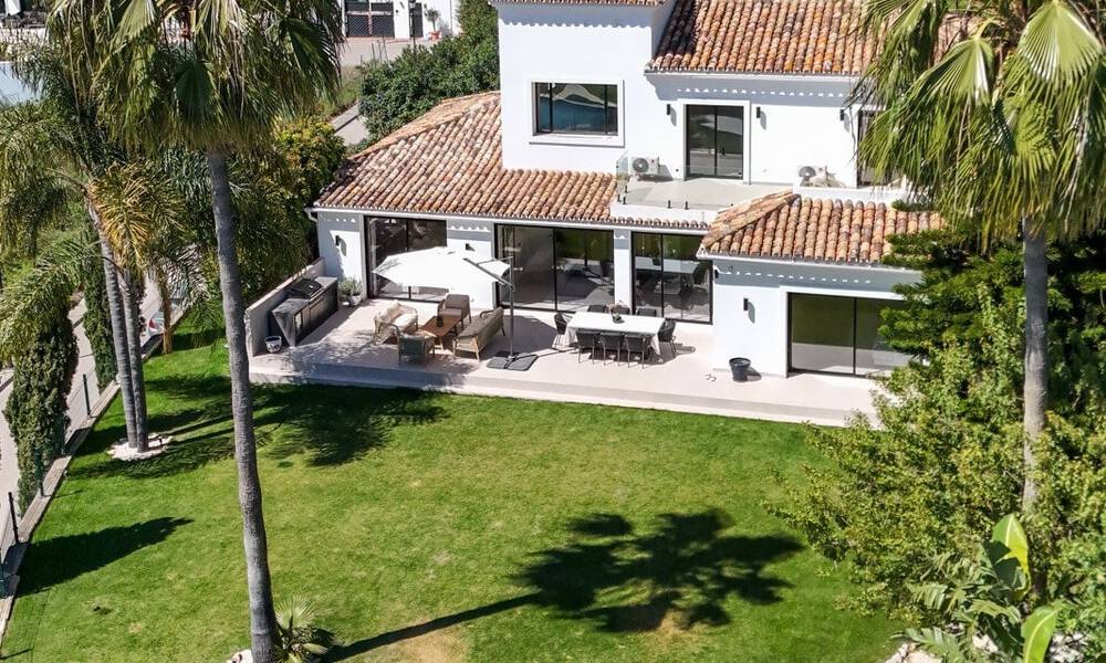 Prachtig gerenoveerde, modern-mediterrane villa met zeezicht te koop in Benahavis - Marbella 798544