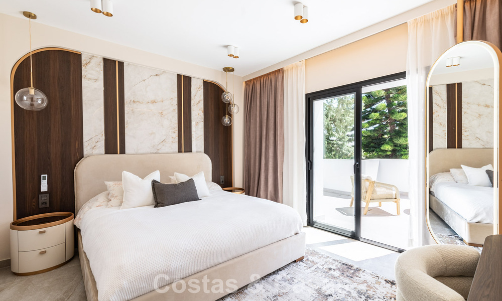 Prachtig gerenoveerde, modern-mediterrane villa met zeezicht te koop in Benahavis - Marbella 798574