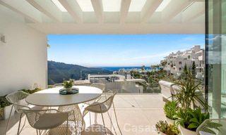 Modernistisch luxe appartement te koop met zeezicht in een boutique complex in de heuvels nabij Marbella stad 798595 