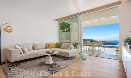 Modernistisch luxe appartement te koop met zeezicht in een boutique complex in de heuvels nabij Marbella stad 798827