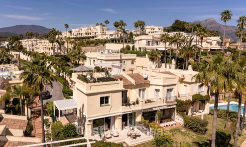 Luxe design townhouse met panoramisch zeezicht te koop in La Quinta, Marbella - Benahavis 798613
