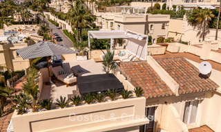 Luxe design townhouse met panoramisch zeezicht te koop in La Quinta, Marbella - Benahavis 798614 