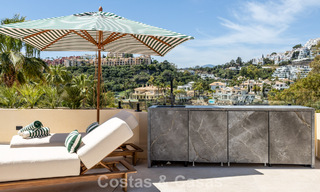 Luxe design townhouse met panoramisch zeezicht te koop in La Quinta, Marbella - Benahavis 798649 