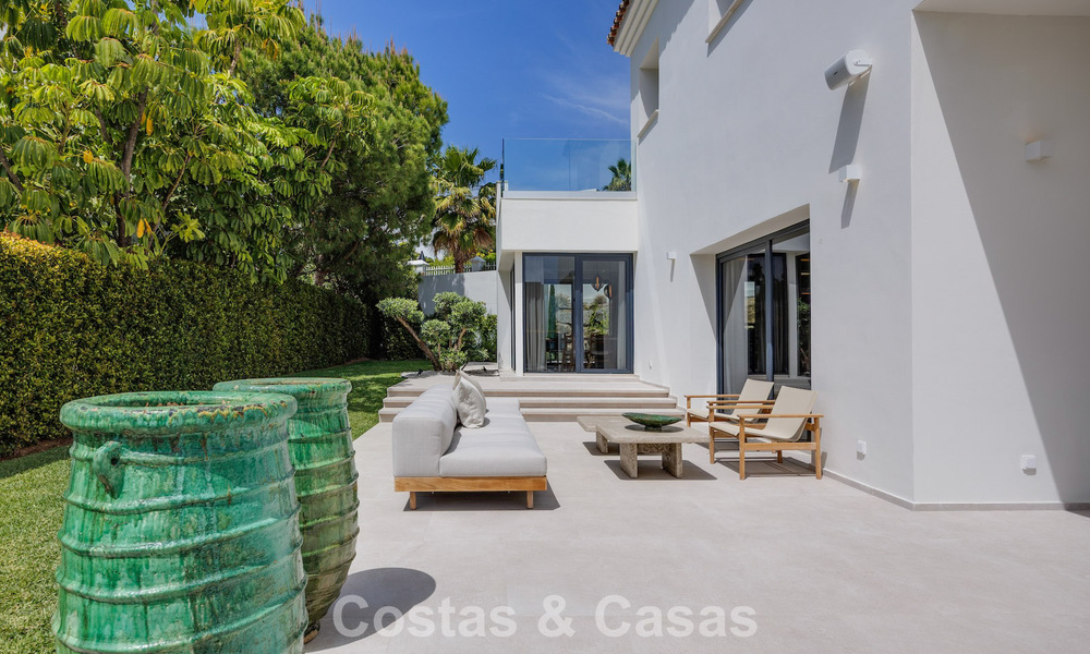 Instapklare, eigentijds-mediterrane nieuwe luxevilla te koop in een golfwijk van Marbella - Benahavis 798698