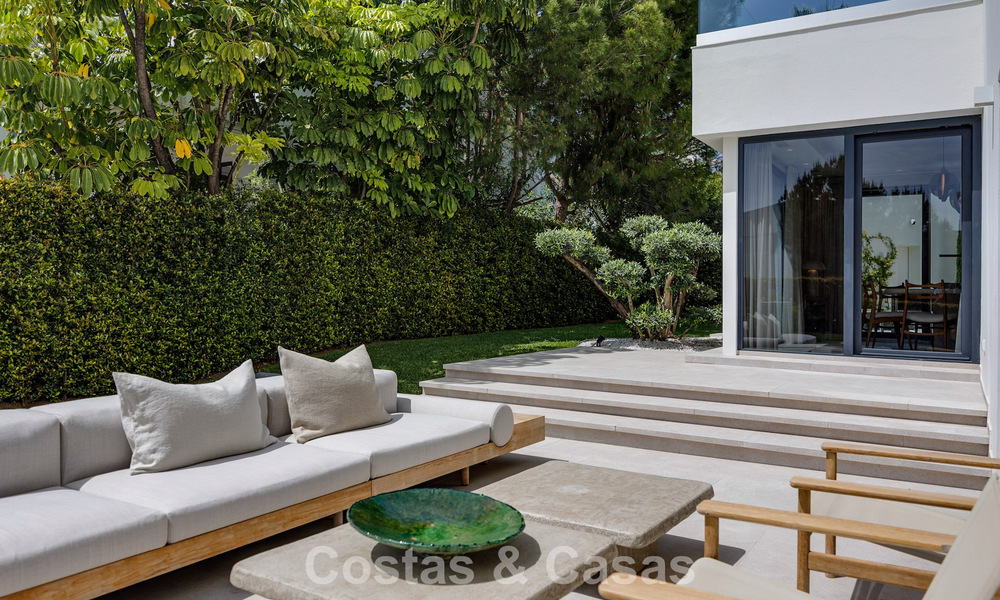 Instapklare, eigentijds-mediterrane nieuwe luxevilla te koop in een golfwijk van Marbella - Benahavis 798712