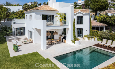 Instapklare, eigentijds-mediterrane nieuwe luxevilla te koop in een golfwijk van Marbella - Benahavis 798736