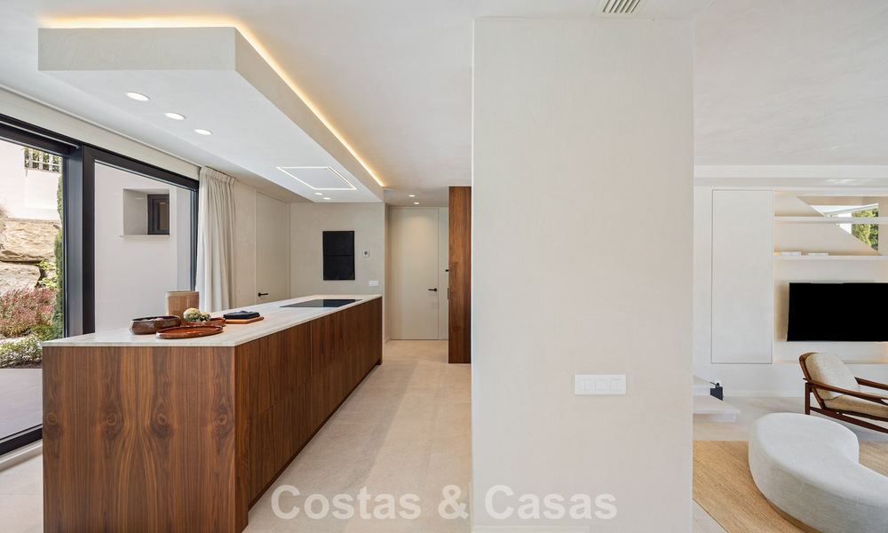 Instapklare, eigentijds-mediterrane nieuwe luxevilla te koop in een golfwijk van Marbella - Benahavis 798746
