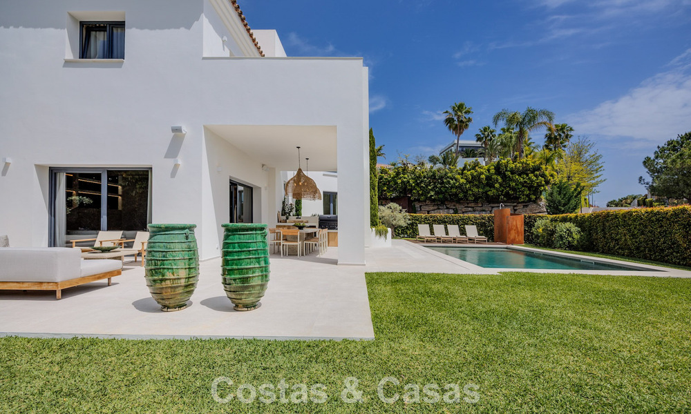 Instapklare, eigentijds-mediterrane nieuwe luxevilla te koop in een golfwijk van Marbella - Benahavis 798748