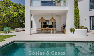 Instapklare, eigentijds-mediterrane nieuwe luxevilla te koop in een golfwijk van Marbella - Benahavis 798749 