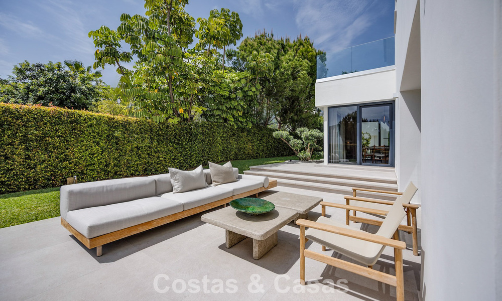 Instapklare, eigentijds-mediterrane nieuwe luxevilla te koop in een golfwijk van Marbella - Benahavis 798750