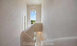 Instapklare, eigentijds-mediterrane nieuwe luxevilla te koop in een golfwijk van Marbella - Benahavis 798754 
