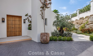 Instapklare, eigentijds-mediterrane nieuwe luxevilla te koop in een golfwijk van Marbella - Benahavis 798758 