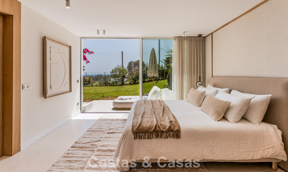 Stijlvol gemoderniseerd appartement te koop, eerstelijns Aloha Golf in Nueva Andalucia, Marbella 798770