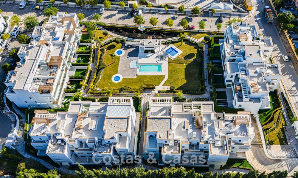 Modern tuinappartement te koop op loopafstand v/h strand o/d New Golden Mile tussen Marbella en Estepona 798804