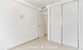 Modern tuinappartement te koop op loopafstand v/h strand o/d New Golden Mile tussen Marbella en Estepona 798813 
