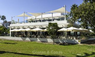 Modern tuinappartement te koop op loopafstand v/h strand o/d New Golden Mile tussen Marbella en Estepona 798916 