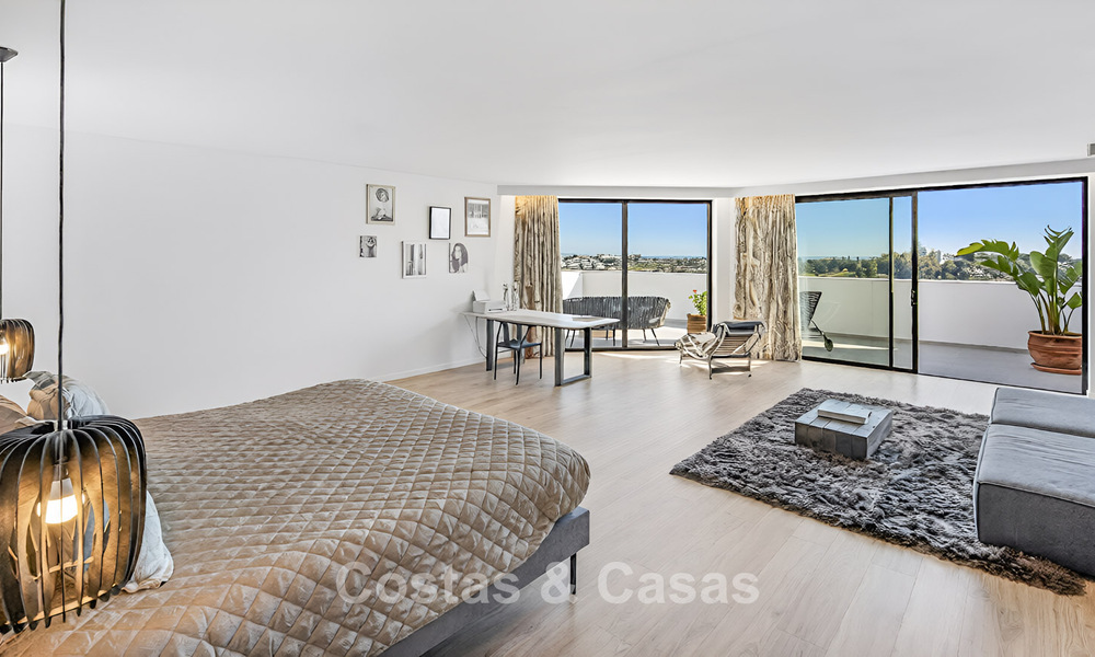 Geavanceerde luxevilla met panoramisch zeezicht te koop in de heuvels van Marbella - Benahavis 798935