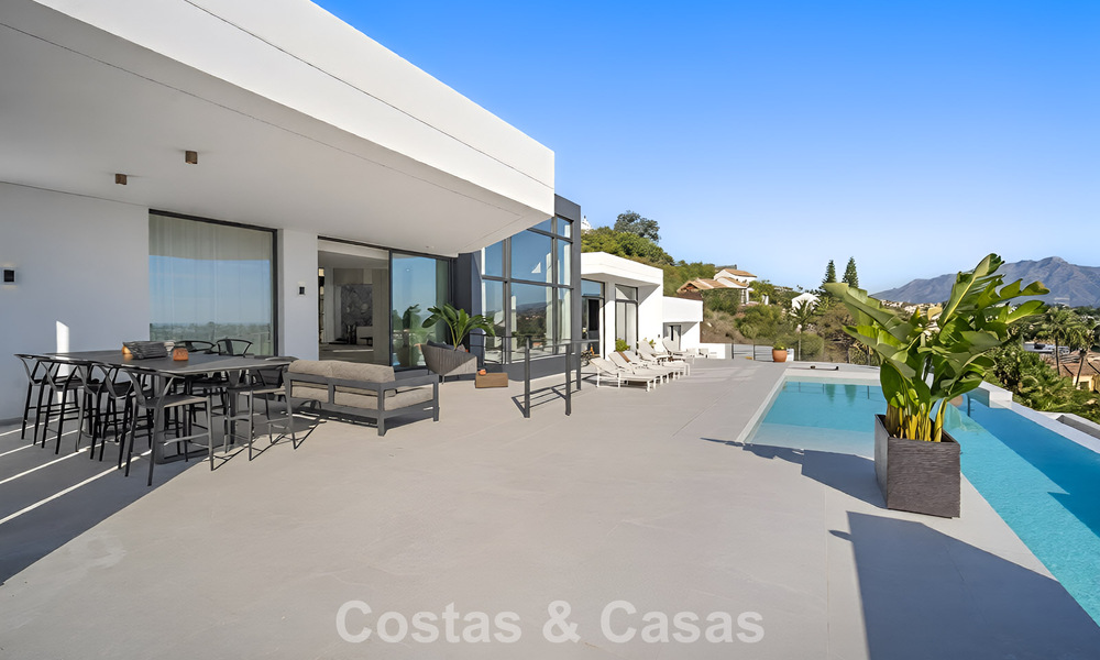 Geavanceerde luxevilla met panoramisch zeezicht te koop in de heuvels van Marbella - Benahavis 798941
