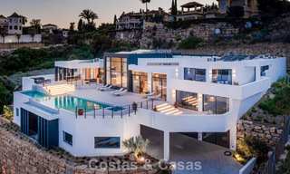 Geavanceerde luxevilla met panoramisch zeezicht te koop in de heuvels van Marbella - Benahavis 798944 