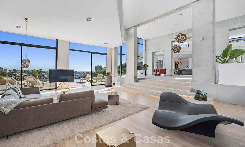 Geavanceerde luxevilla met panoramisch zeezicht te koop in de heuvels van Marbella - Benahavis 798952