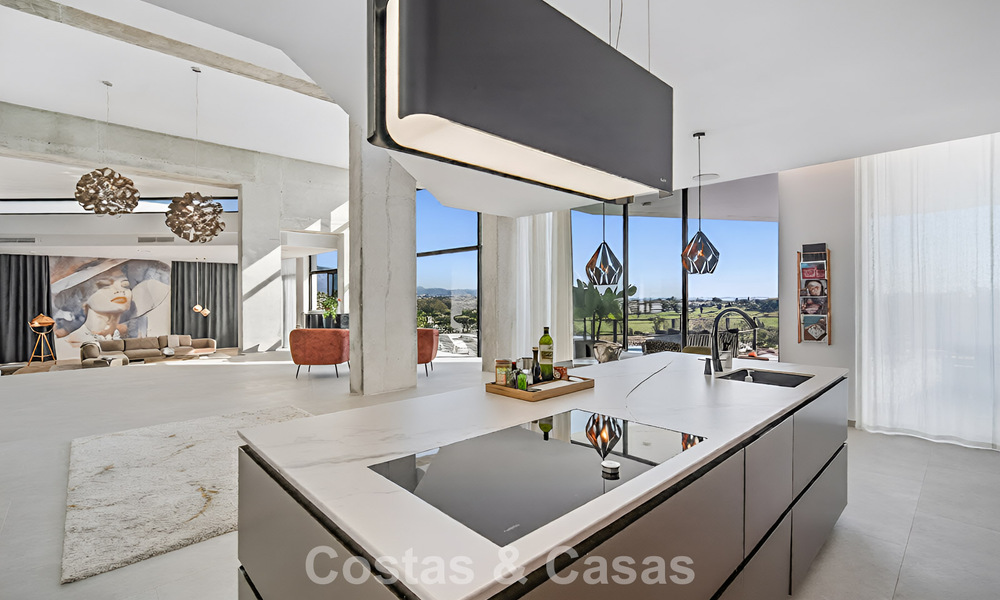 Geavanceerde luxevilla met panoramisch zeezicht te koop in de heuvels van Marbella - Benahavis 798955