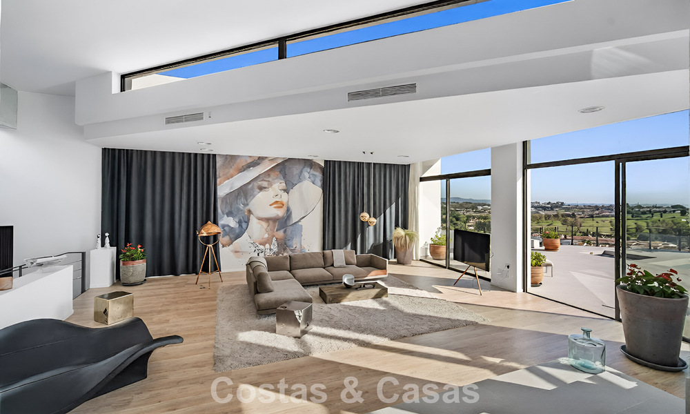 Geavanceerde luxevilla met panoramisch zeezicht te koop in de heuvels van Marbella - Benahavis 798957