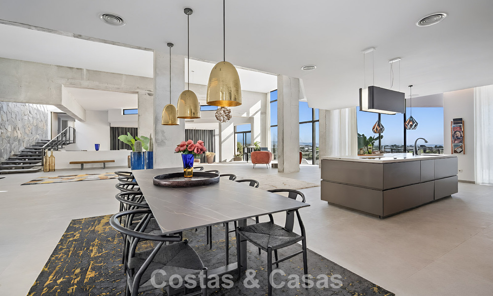Geavanceerde luxevilla met panoramisch zeezicht te koop in de heuvels van Marbella - Benahavis 798966