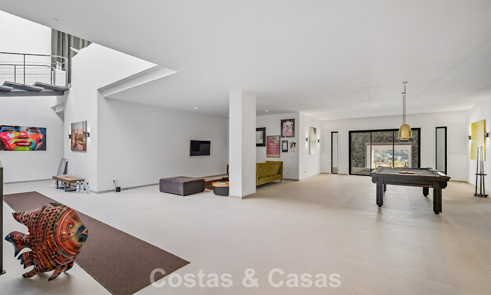 Geavanceerde luxevilla met panoramisch zeezicht te koop in de heuvels van Marbella - Benahavis 798970
