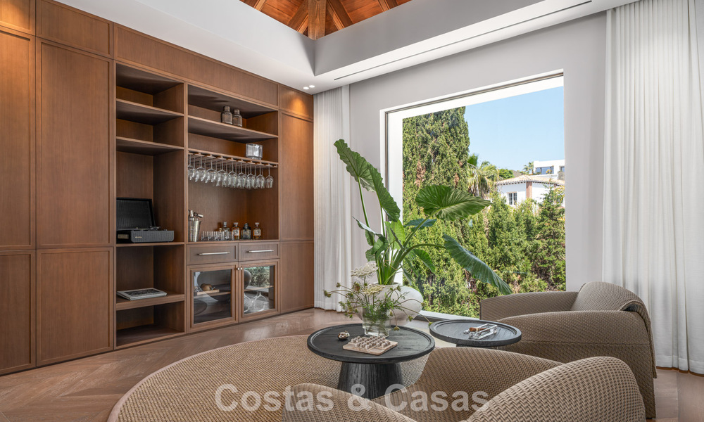 Royale villa in een eigentijdse, Mediterrane bouwstijl te koop in een afgeschermde urbanisatie in Marbella - Benahavis 799071