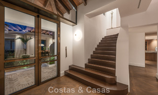 Royale villa in een eigentijdse, Mediterrane bouwstijl te koop in een afgeschermde urbanisatie in Marbella - Benahavis 799097 