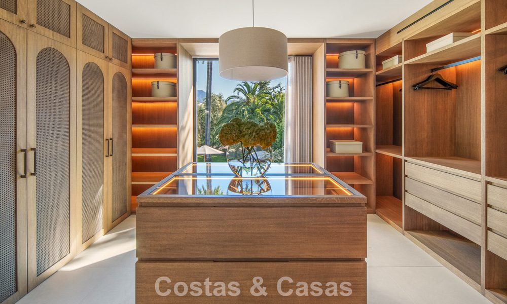 Instapklare, hedendaagse Mediterrane villa te koop grenzend aan de golfbaan van Las Brisas in Nueva Andalucia, Marbella 799103