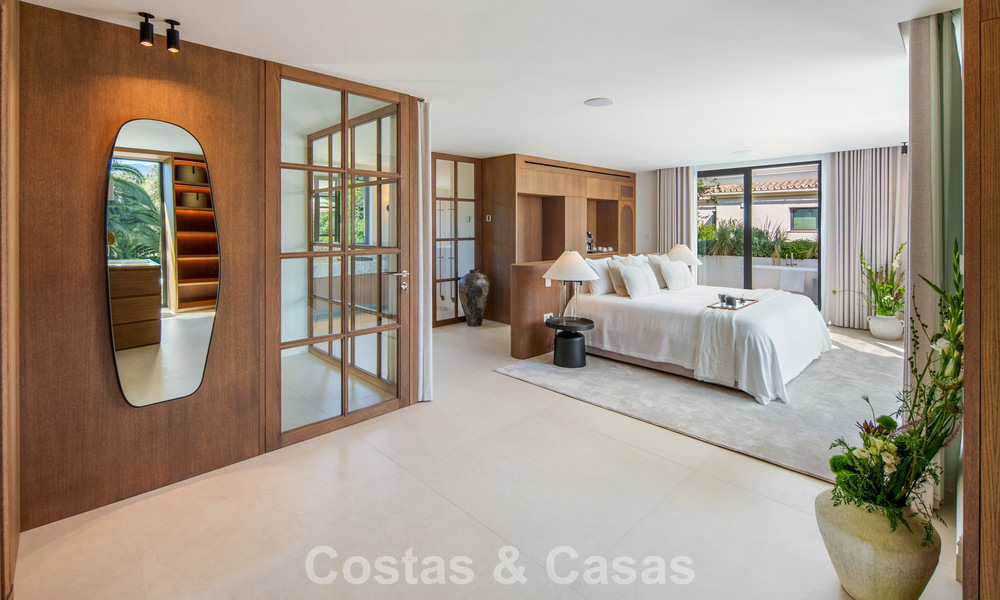 Instapklare, hedendaagse Mediterrane villa te koop grenzend aan de golfbaan van Las Brisas in Nueva Andalucia, Marbella 799111