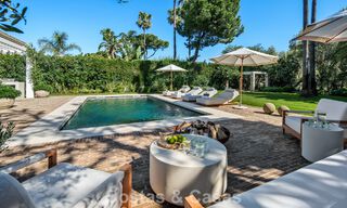 Instapklare, hedendaagse Mediterrane villa te koop grenzend aan de golfbaan van Las Brisas in Nueva Andalucia, Marbella 799125 